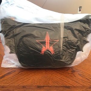 *Exclusive* Jeffree Star Bat Makeup Bag